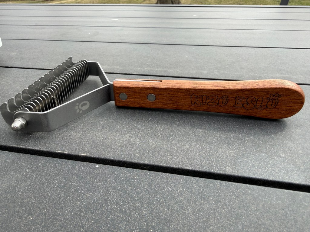 undercoat rake for dogs.